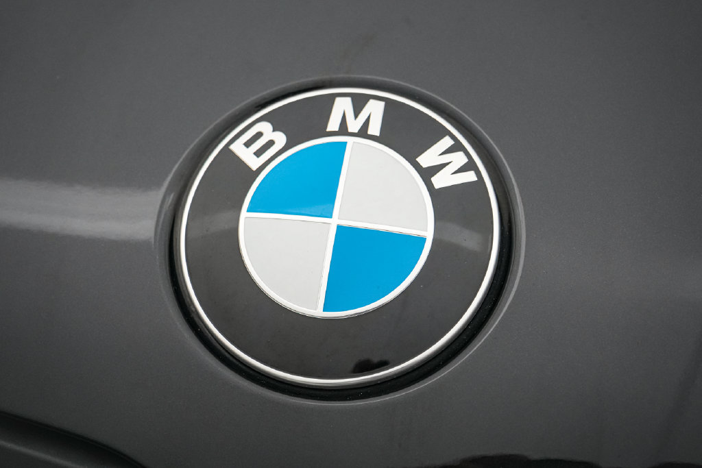 Used 2024 BMW X7 xDrive40i w/ M Sport Package AWD/4WD image 13