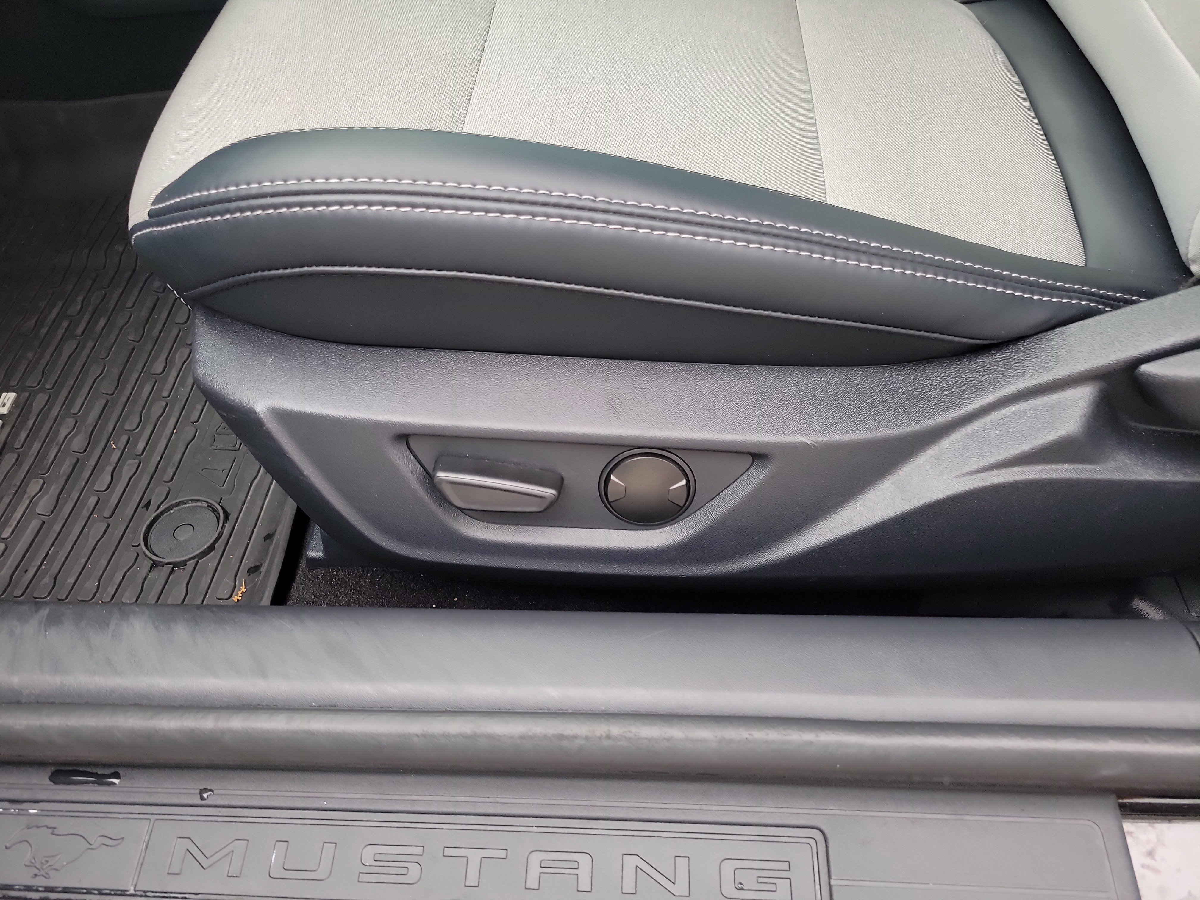 Certified 2024 Ford Mustang Coupe RWD image 18