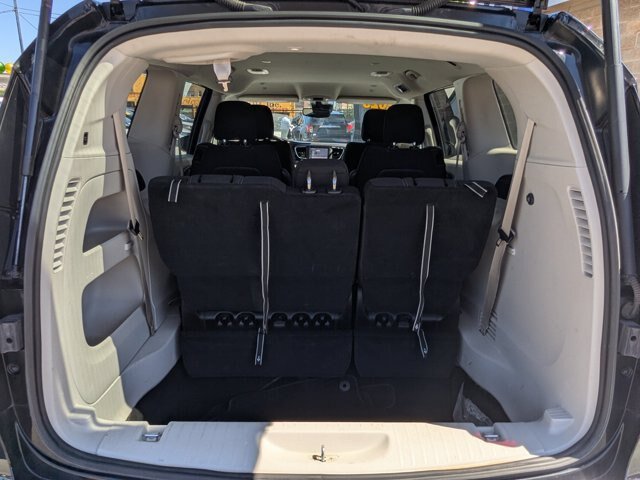 Used 2023 Chrysler Voyager LX FWD image 28
