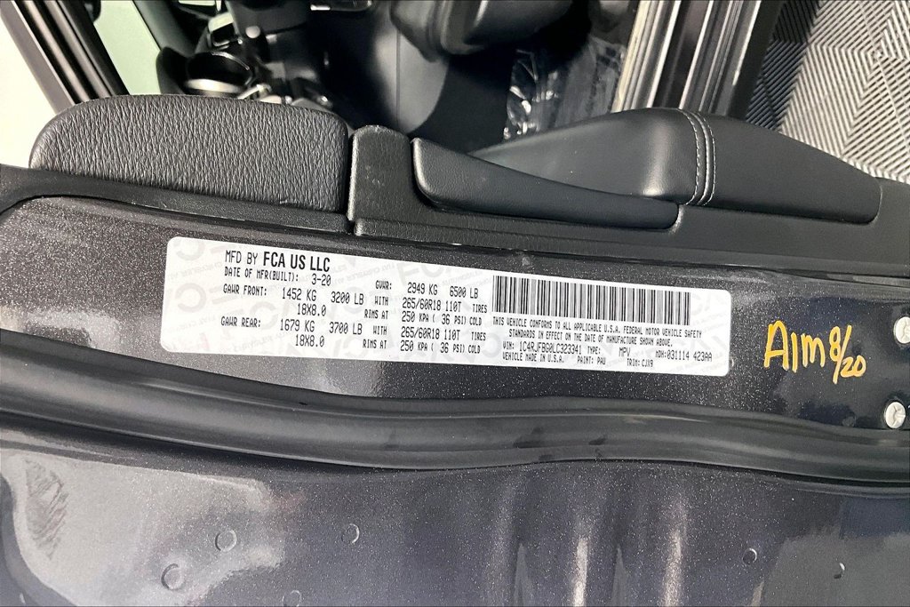 Used 2020 Jeep Grand Cherokee Limited AWD/4WD image 32