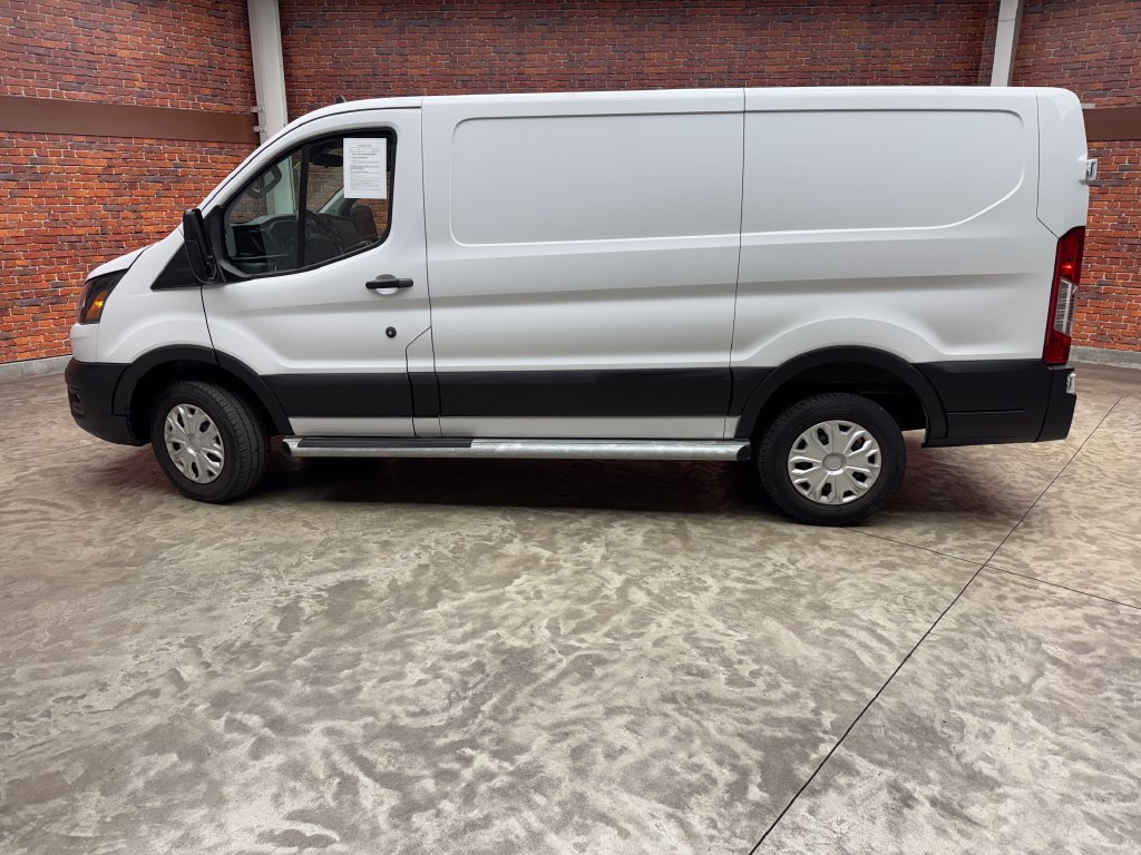 Certified 2025 Ford Transit 250 Low Roof w/ Exterior Upgrade Package RWD image 2