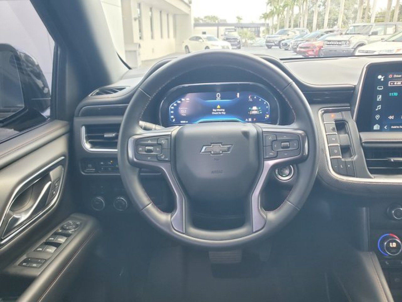 Used 2024 Chevrolet Suburban RST w/ Luxury Package AWD/4WD image 17