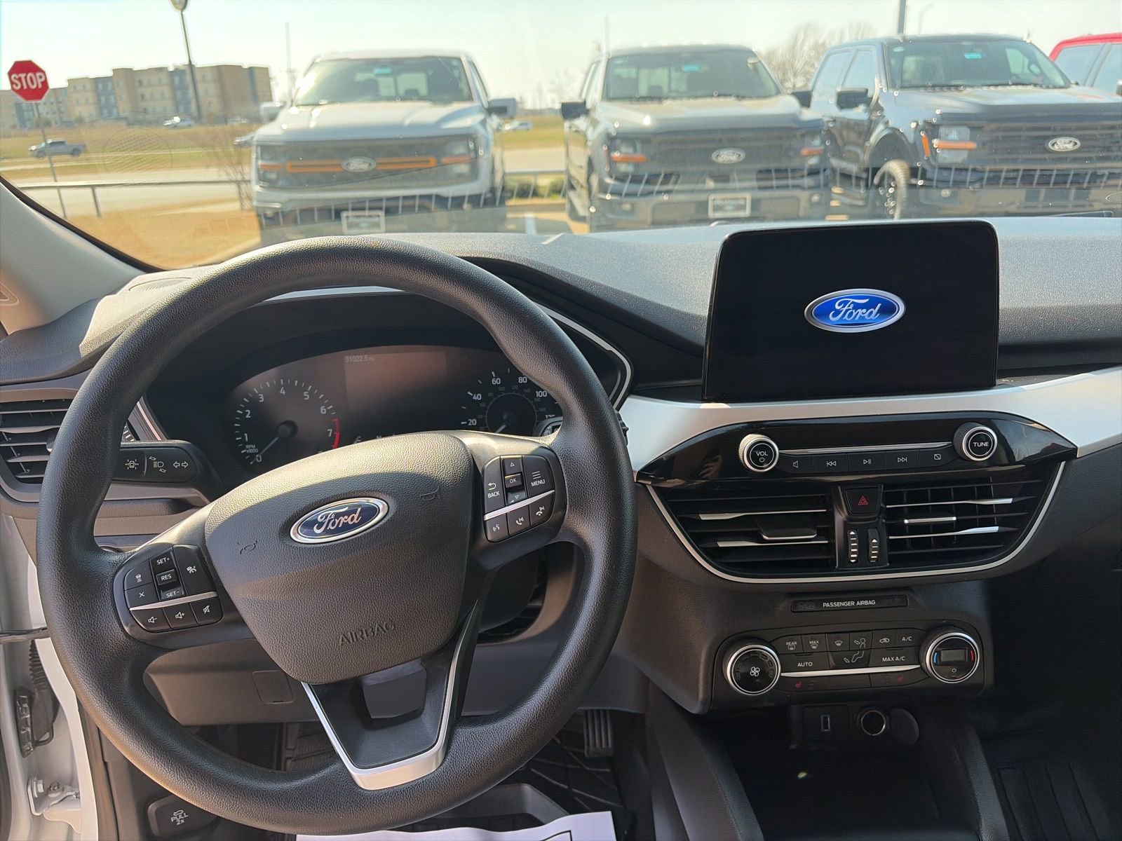 Certified 2020 Ford Escape SE image 15