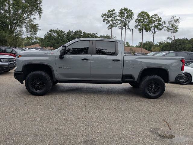 Used 2025 Chevrolet Silverado 2500 ZR2 w/ Technology Package AWD/4WD image 7