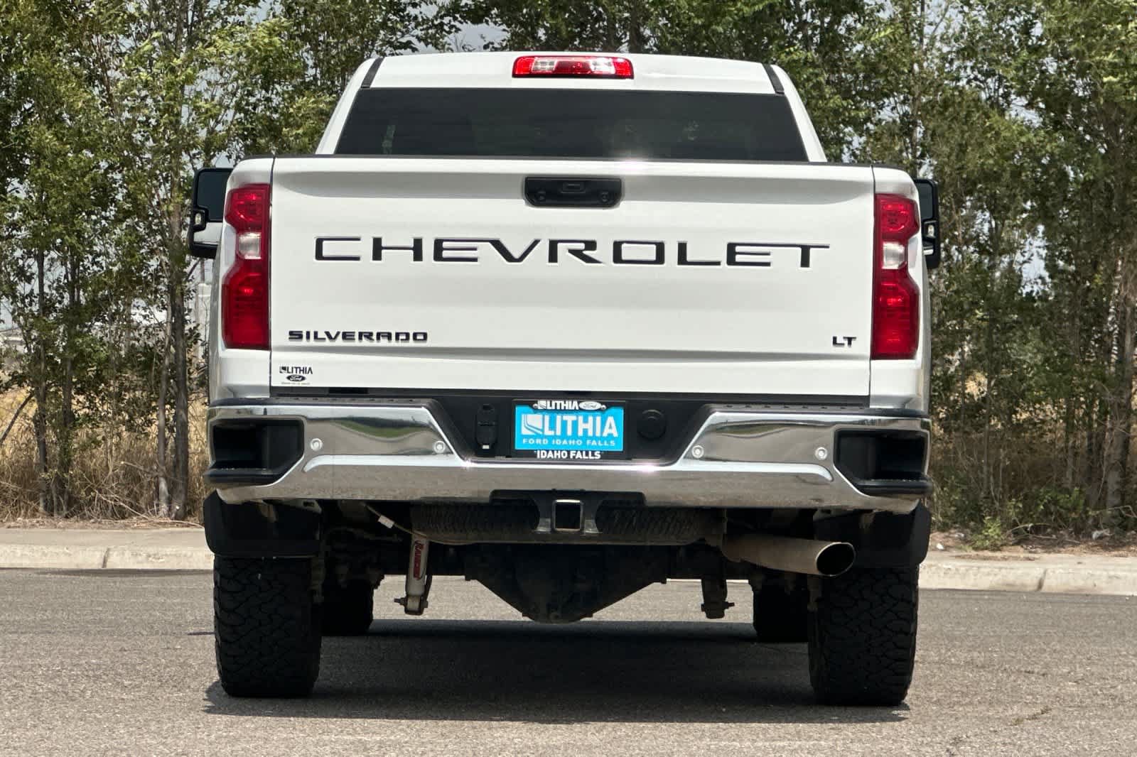Used 2025 Chevrolet Silverado 2500 LT w/ Convenience Package AWD/4WD image 6