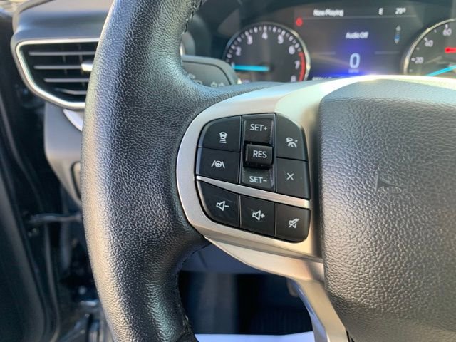 Certified 2023 Ford Explorer XLT w/ Equipment Group 202A image 15