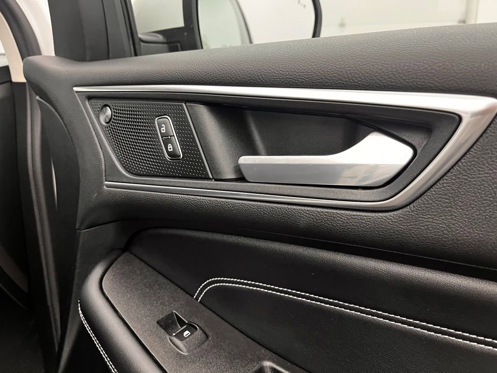 Certified 2022 Ford Edge Titanium image 26