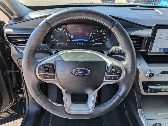 Certified 2023 Ford Explorer XLT w/ Equipment Group 202A AWD/4WD image 9