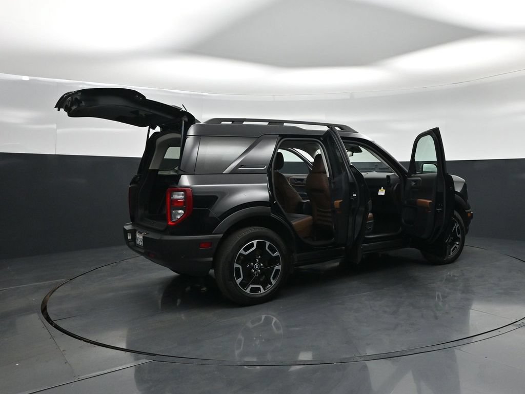 Certified 2023 Ford Bronco Sport Outer Banks w/ Tech Package AWD/4WD image 6