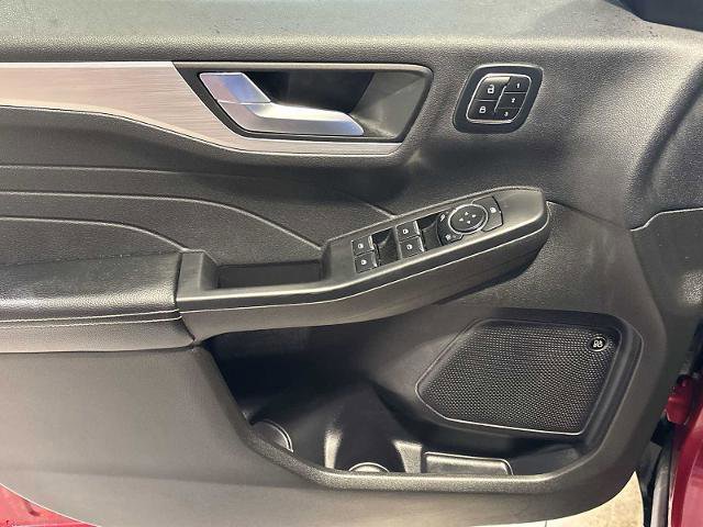 Certified 2024 Ford Escape Platinum w/ Premium Technology Package image 22