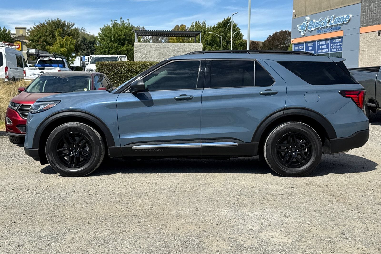Certified 2025 Ford Explorer Active RWD image 7