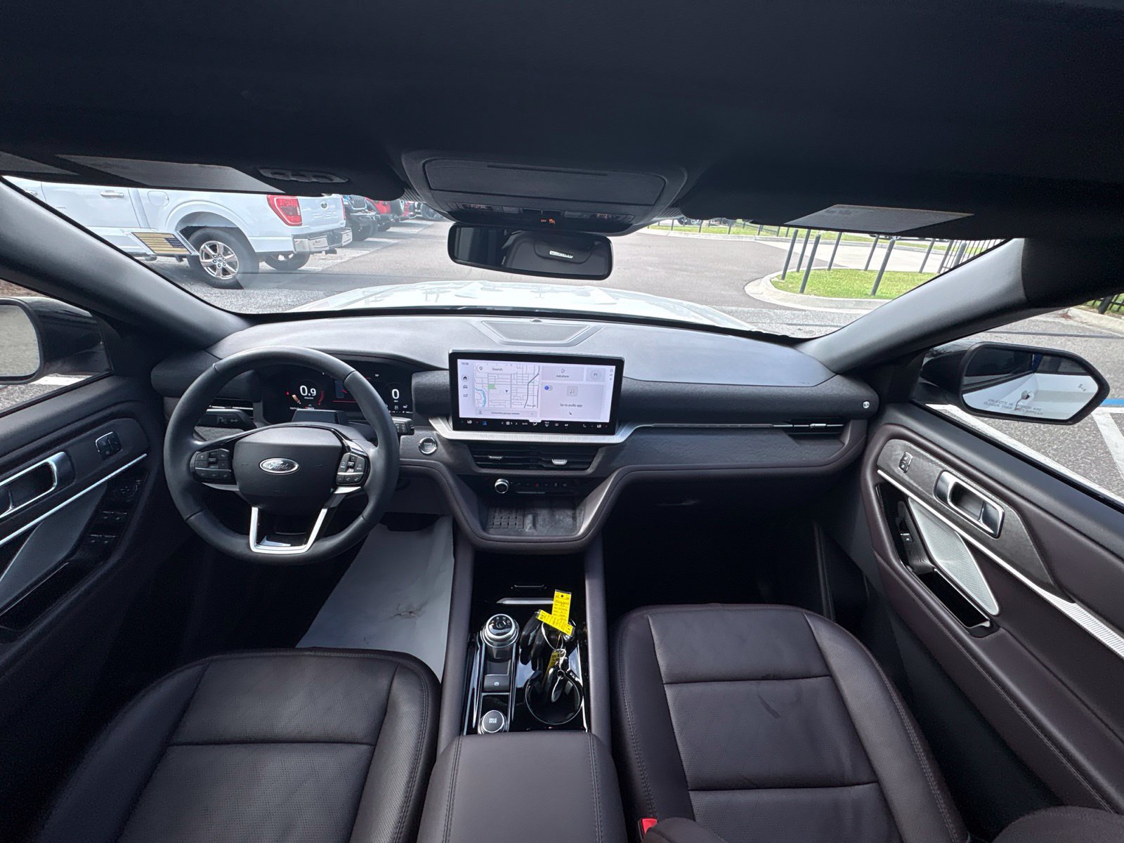 Certified 2025 Ford Explorer Platinum RWD image 19