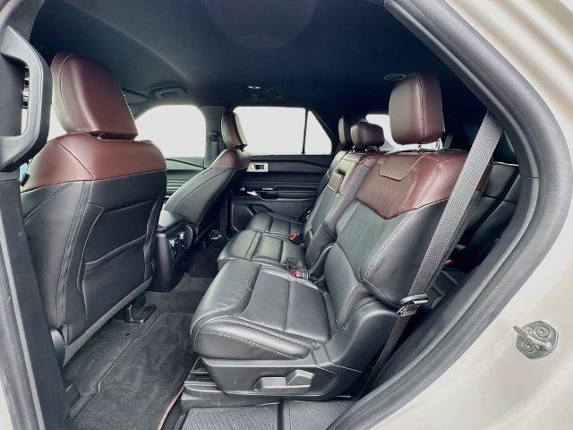 Certified 2022 Ford Explorer Platinum w/ Equipment Group 601A AWD/4WD image 20