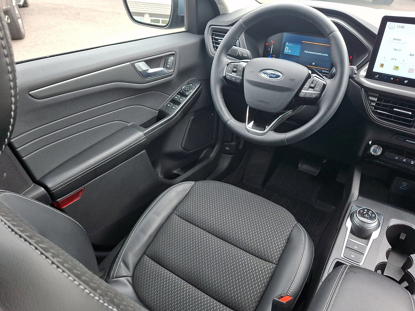 Certified 2023 Ford Escape SE image 13