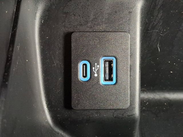 Certified 2022 Ford F150 XLT w/ Equipment Group 302A High image 26