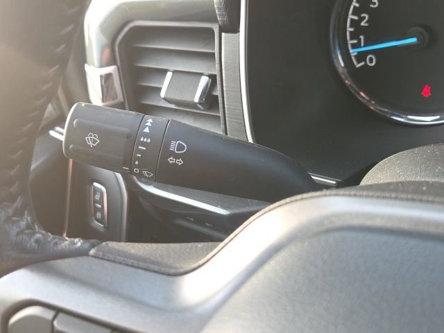 Certified 2022 Ford F150 XLT w/ Equipment Group 302A High image 39