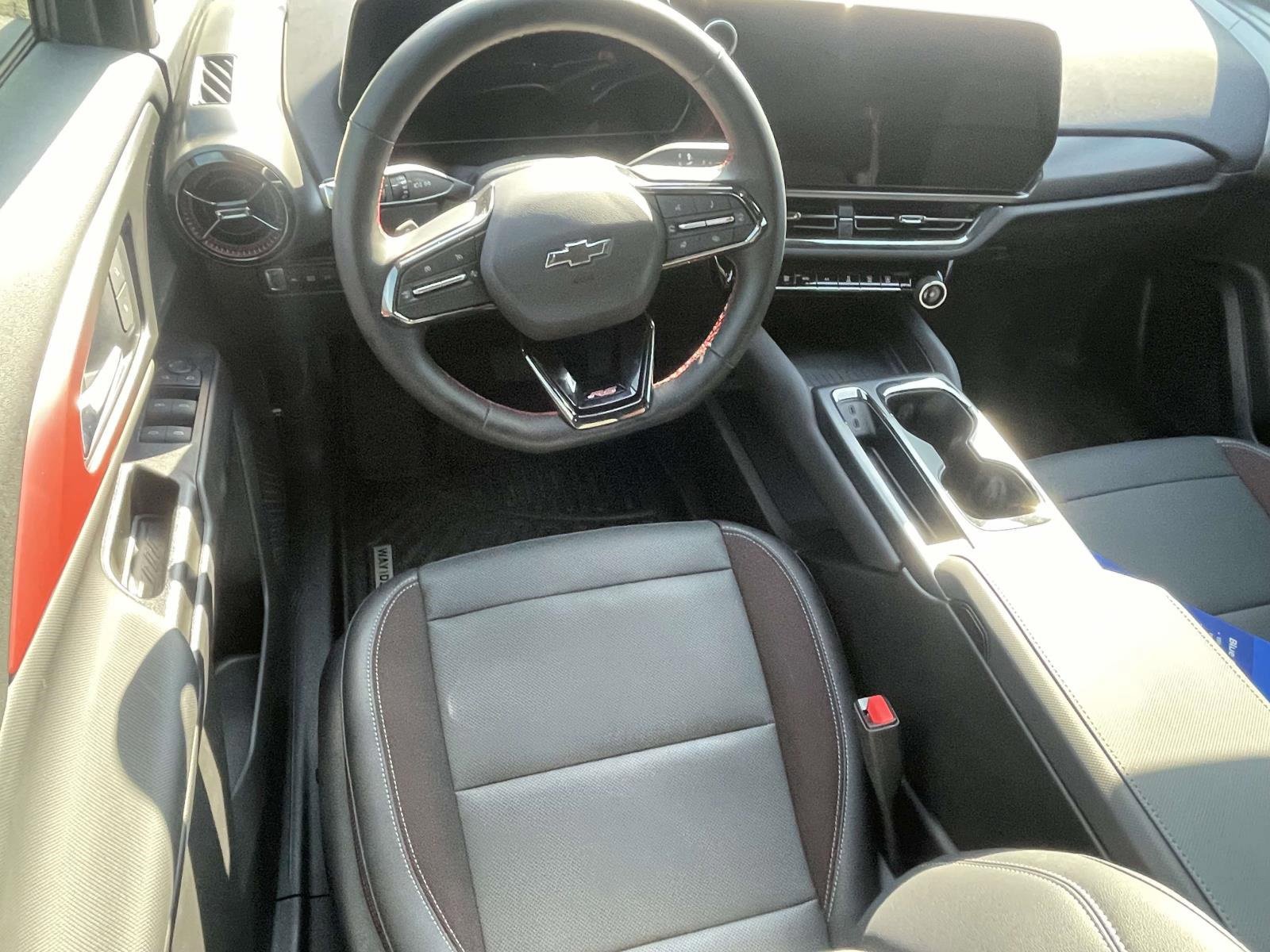 Used 2024 Chevrolet Equinox EV RS image 13