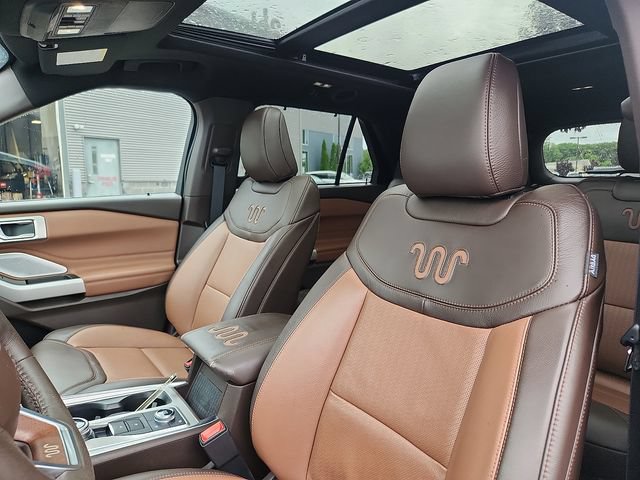 Certified 2024 Ford Explorer King Ranch w/ Technology Package AWD/4WD image 22