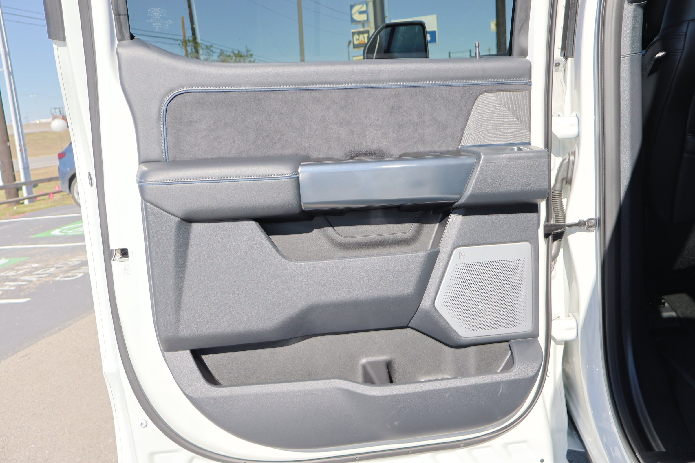 Certified 2025 Ford F450 Platinum image 30