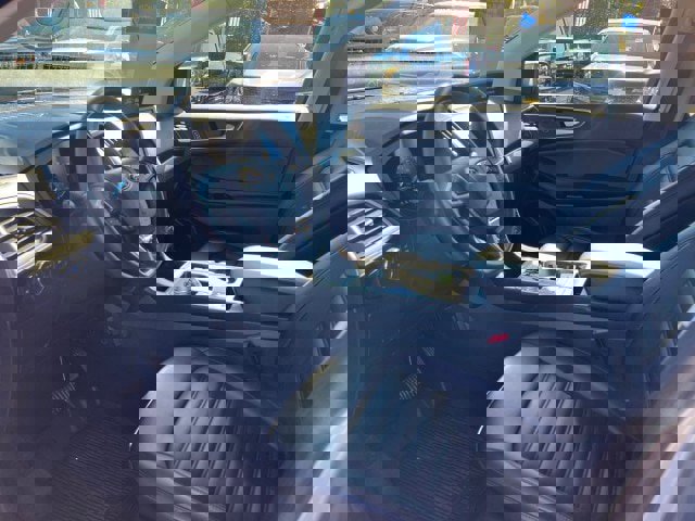 Certified 2022 Ford Edge SEL w/ Convenience Package image 9