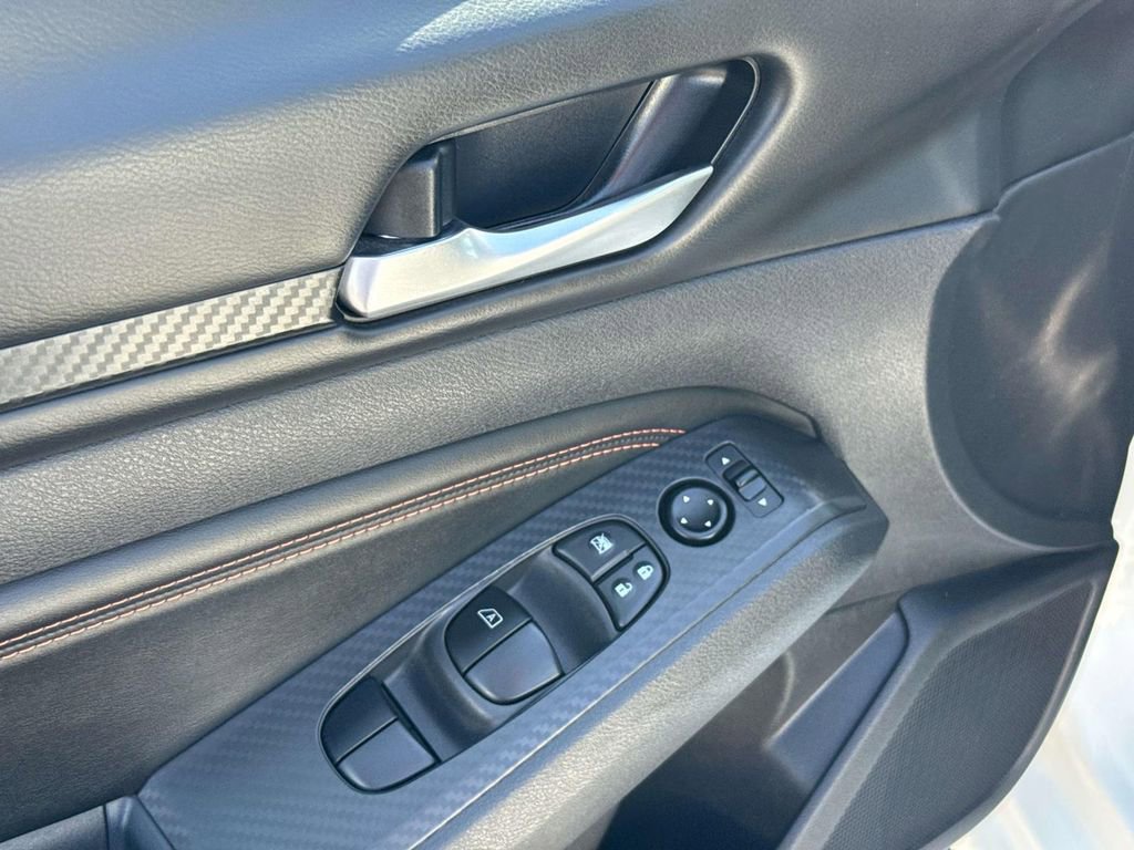 Used 2022 Nissan Altima 2.5 SR w/ Midnight Edition Package image 21