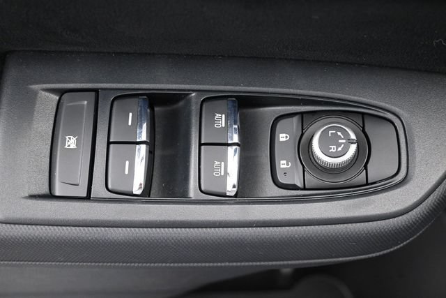 Used 2025 Subaru Forester Touring w/ Popular Package - Touring AWD/4WD image 13