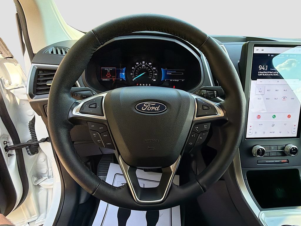 Certified 2023 Ford Edge SEL w/ Convenience Package AWD/4WD image 11