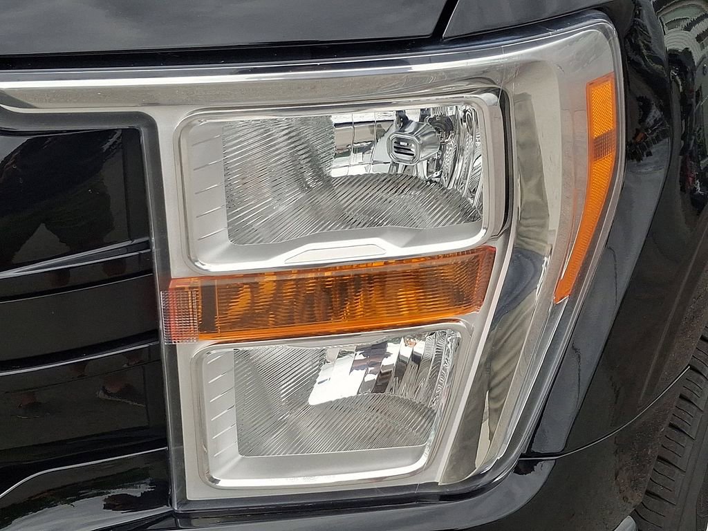 Certified 2022 Ford F150 XL w/ STX Appearance Package AWD/4WD image 9