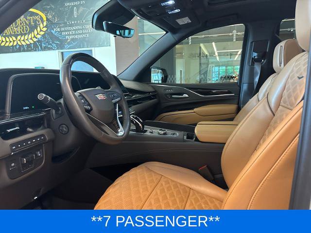 Used 2024 Cadillac Escalade Sport w/ LPO, ONYX Package AWD/4WD image 14