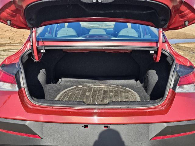 Used 2024 Hyundai Elantra SEL image 28