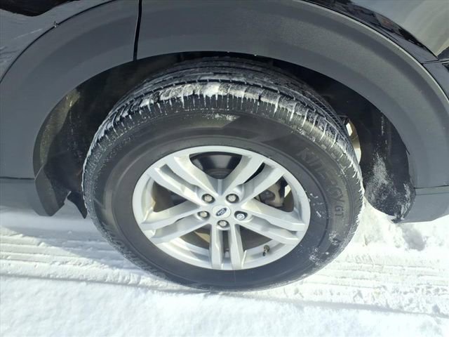 Certified 2023 Ford Explorer XLT w/ Equipment Group 202A image 10