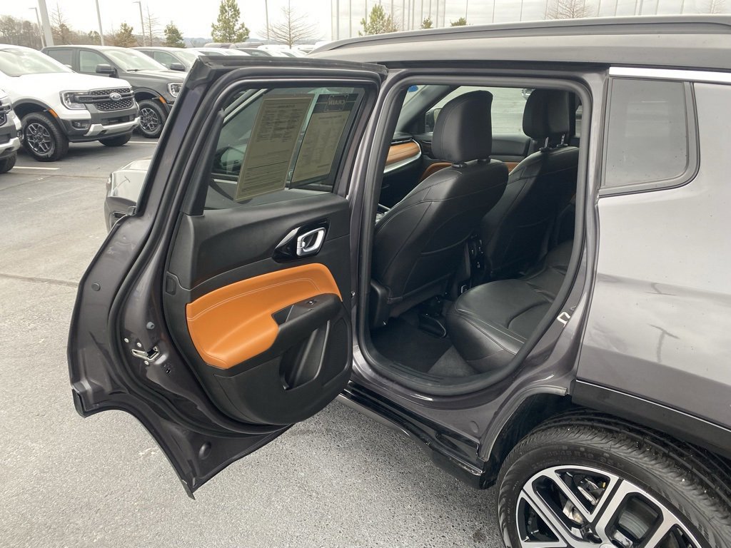 Used 2024 Jeep Compass Limited w/ Elite Group image 27