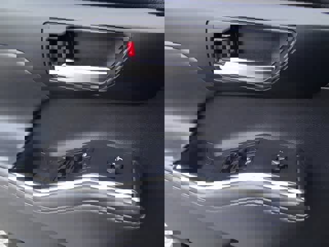 Used 2022 Toyota Highlander XLE image 22