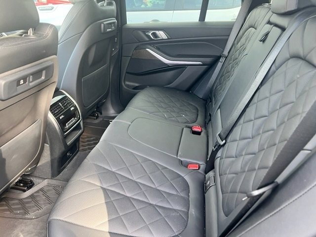 Used 2023 BMW X5 sDrive40i w/ Parking Assistance Package image 4