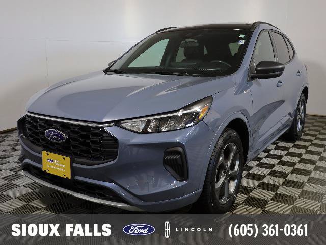 Certified 2024 Ford Escape ST-Line w/ Tech Pack #1 AWD/4WD image 1
