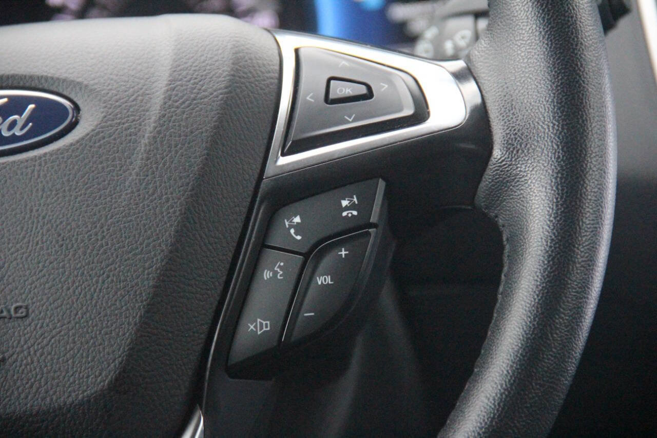 Certified 2024 Ford Edge SEL image 19