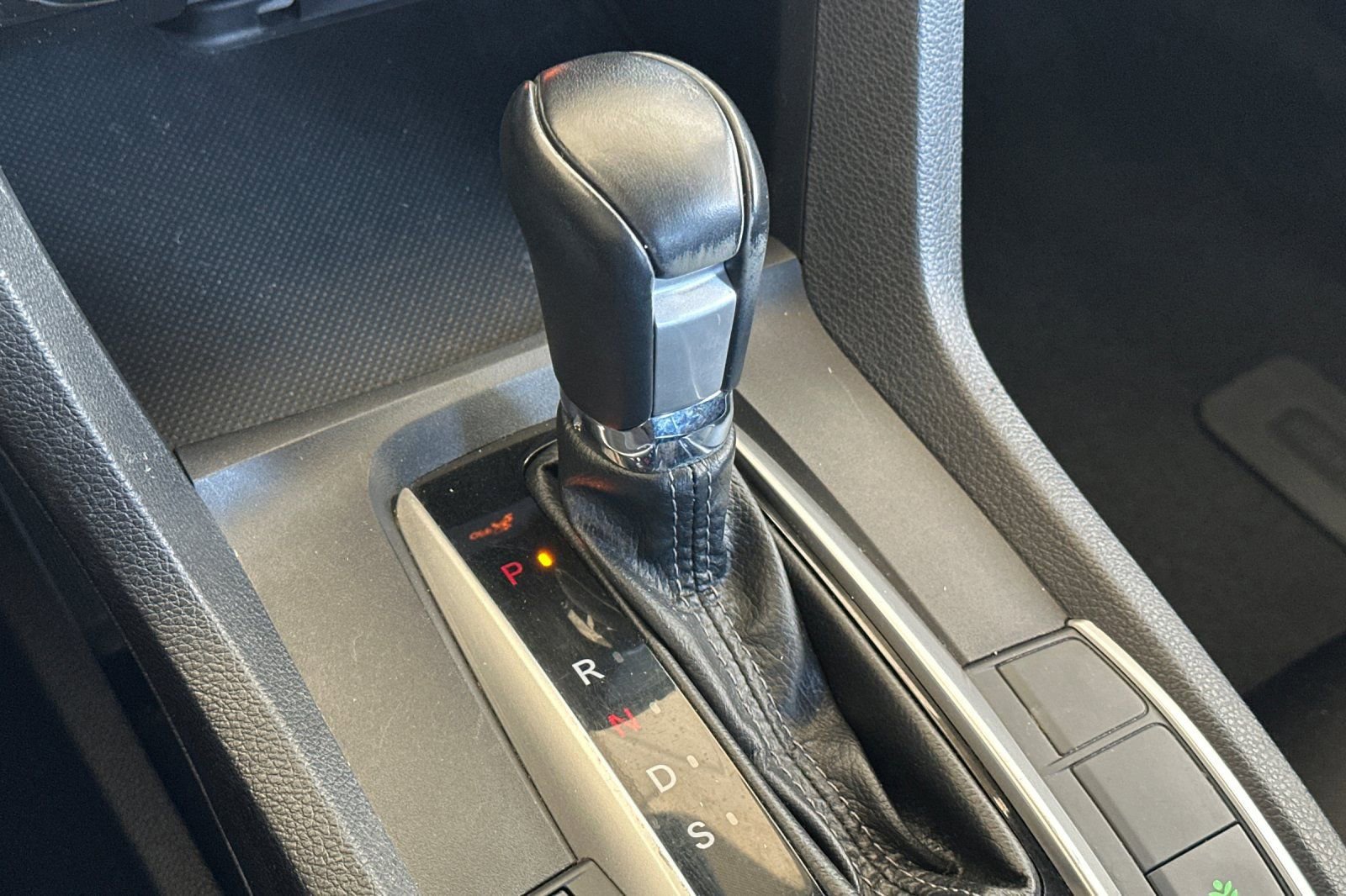 Used 2020 Honda Civic Sport image 21