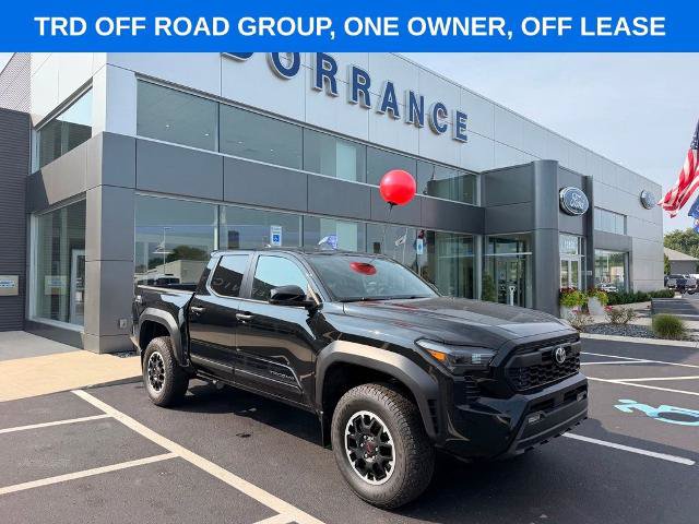 Used 2024 Toyota Tacoma TRD Off-Road AWD/4WD image 1
