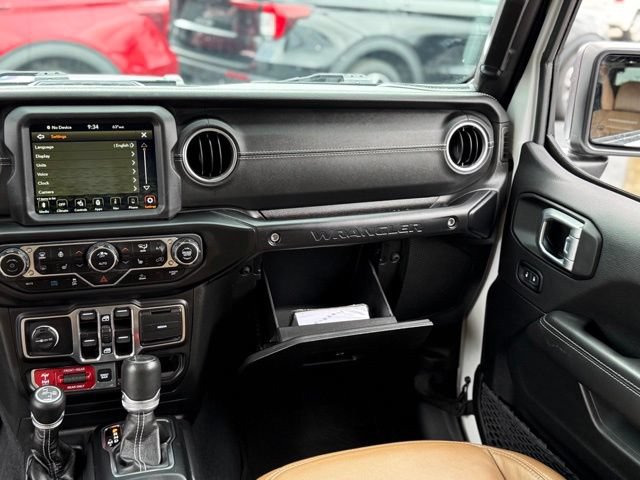 Used 2023 Jeep Wrangler Unlimited Rubicon 4xe w/ Cold Weather Group AWD/4WD image 32