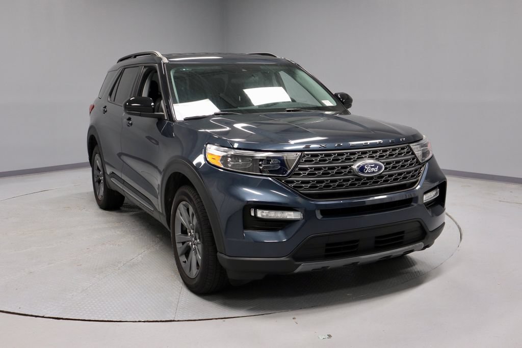 Certified 2024 Ford Explorer XLT w/ Equipment Group 202A AWD/4WD video 1