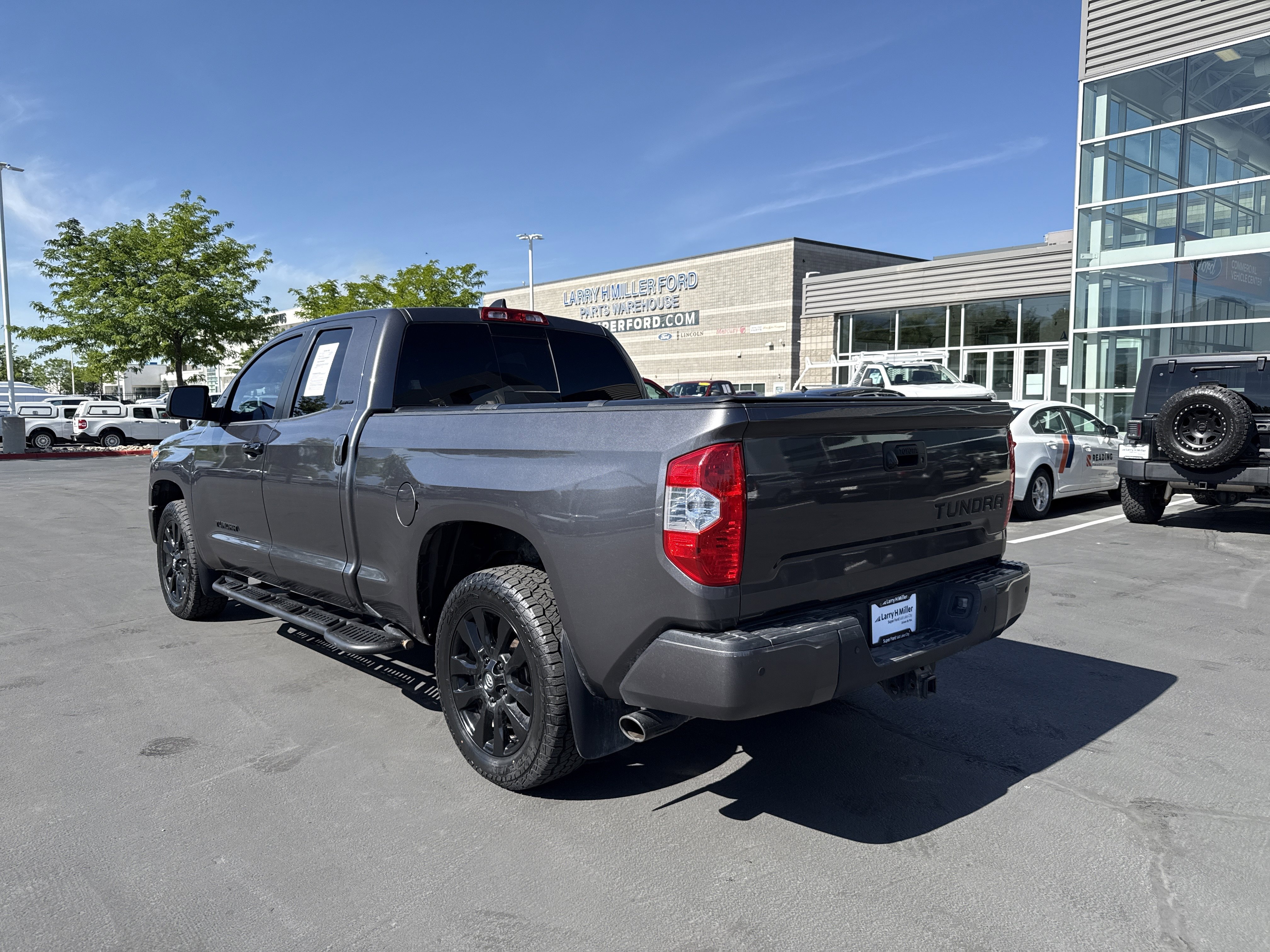 Used 2021 Toyota Tundra Limited w/ Nightshade Special Edition AWD/4WD image 3