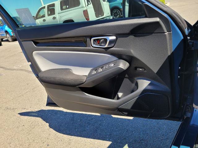 Used 2025 Honda Civic Sport image 27