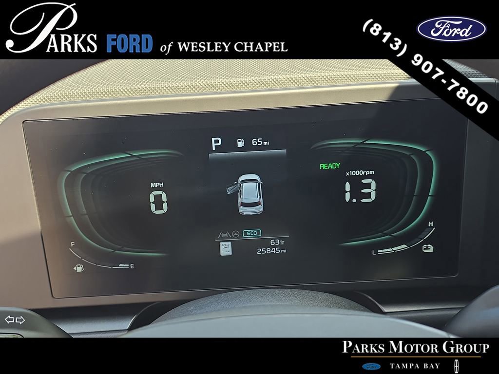 Used 2023 Kia Niro LX image 28