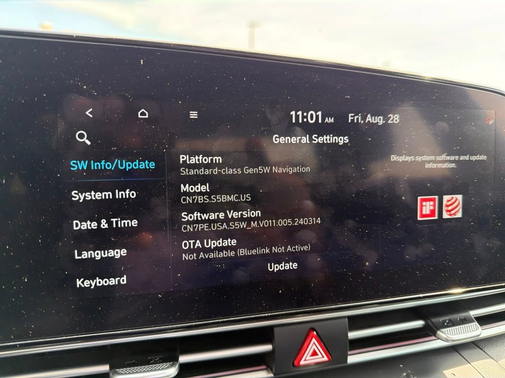 Used 2025 Hyundai Elantra SEL FWD image 34