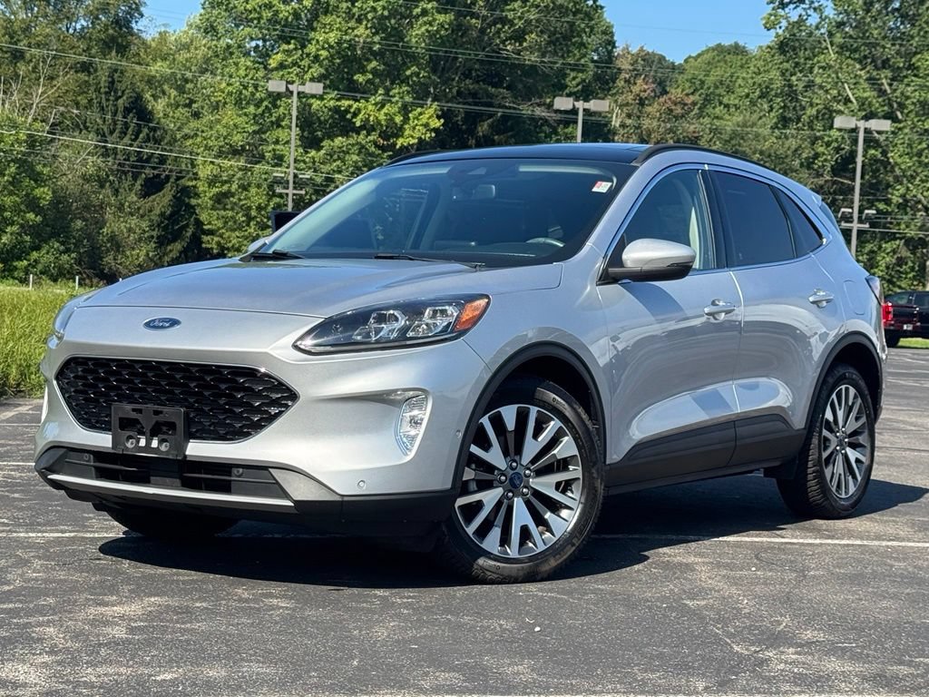 Certified 2020 Ford Escape Titanium AWD/4WD image 2
