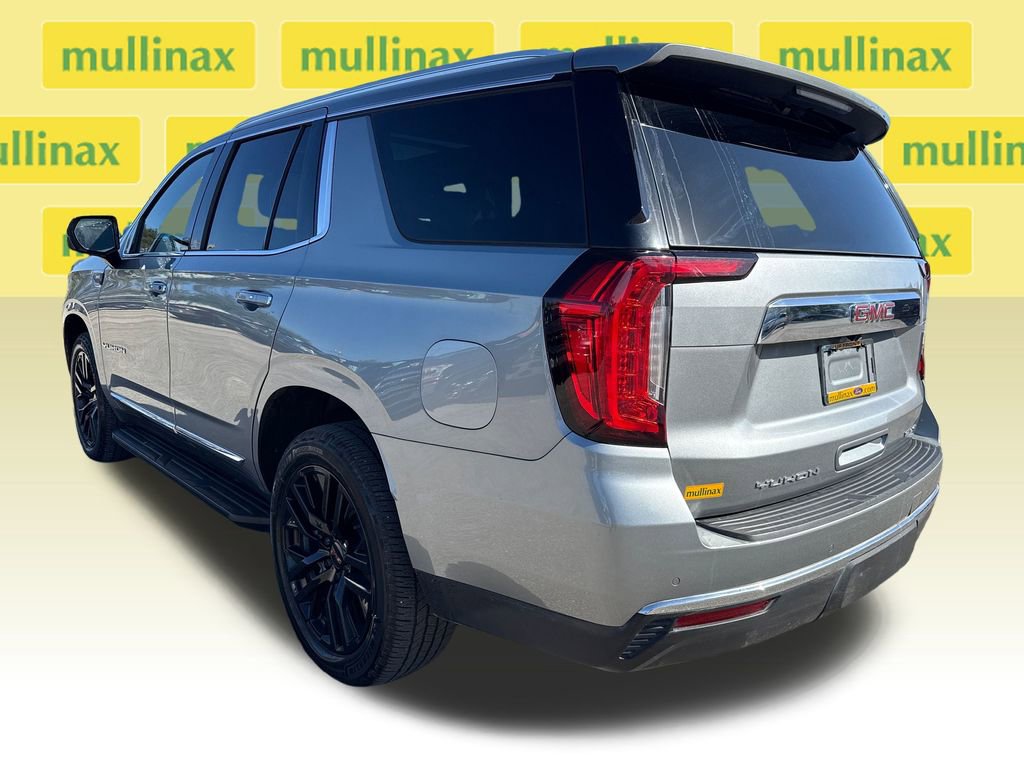 Used 2023 GMC Yukon SLT w/ SLT Luxury Package image 10