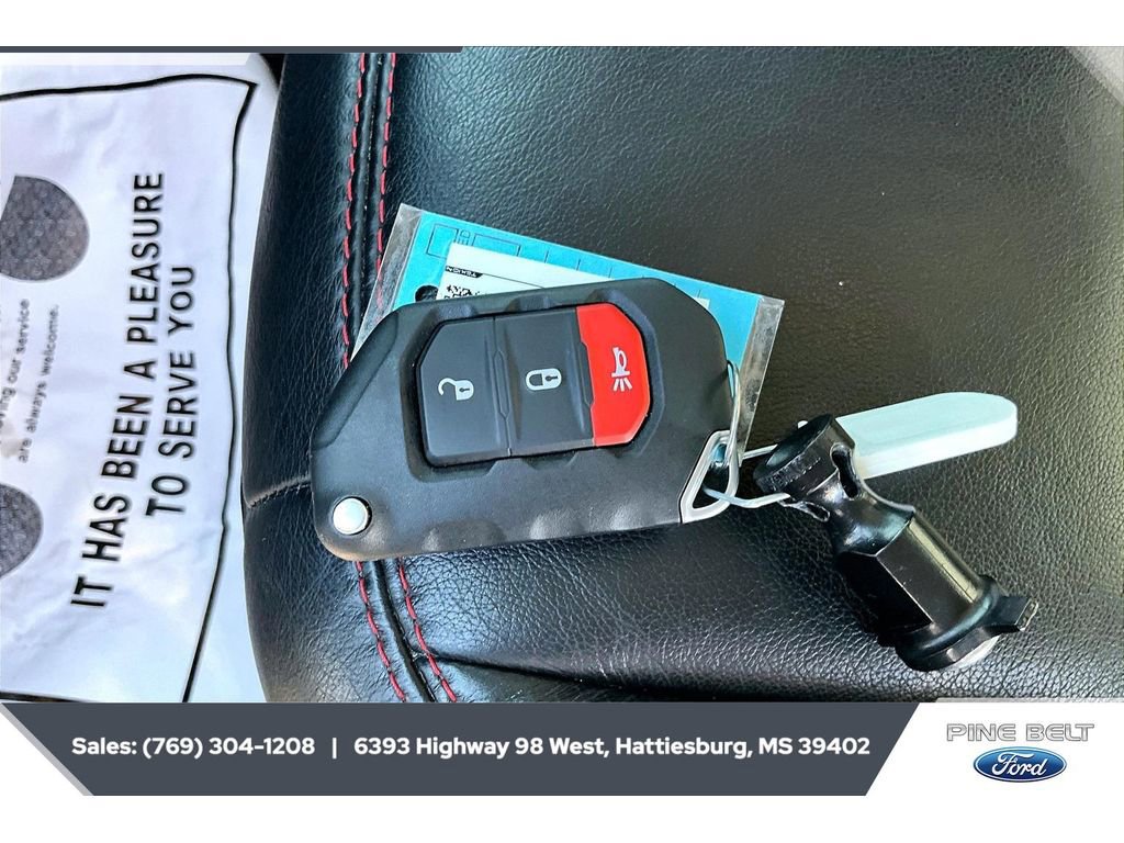 Used 2022 Jeep Gladiator Rubicon w/ LED Lighting Group image 11