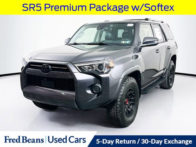 Used 2022 Toyota 4Runner SR5 Premium image 3