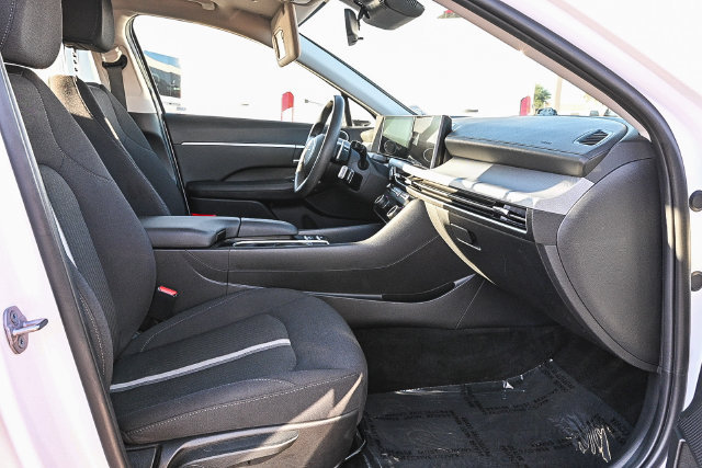 Used 2025 Hyundai Sonata SEL FWD image 21