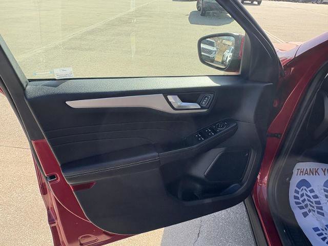 Certified 2021 Ford Escape SE w/ Cold Weather Package image 18